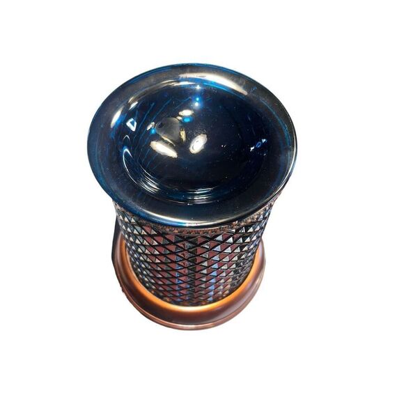 Scentsy Blue Diamond Wax Warmer Shade Full Size Electric Retired board base - Picture 3 of 7